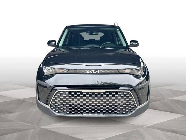 Photo of 2024 Fusion Black Kia Soul