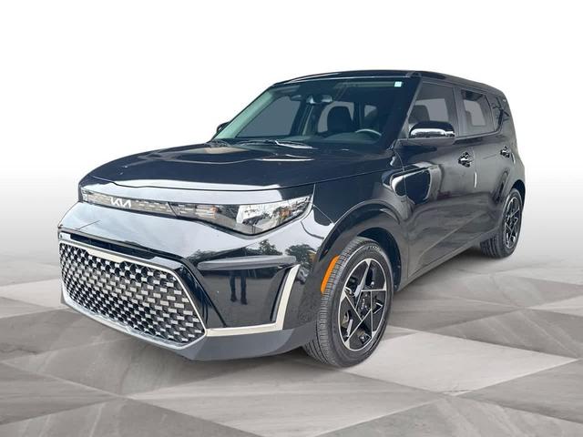 Photo of 2024 Fusion Black Kia Soul
