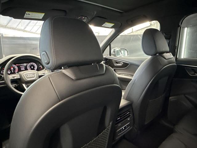 Photo of 2025 Samurai Gray Metallic Audi Q7