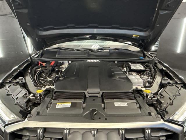 Photo of 2025 Samurai Gray Metallic Audi Q7