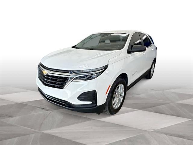Photo of 2023 Summit White Chevrolet Equinox
