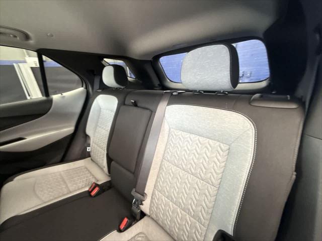 Photo of 2023 Summit White Chevrolet Equinox