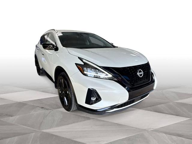 Photo of 2024 Pearl White Tricoat Nissan Murano