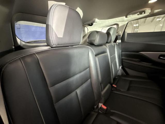 Photo of 2024 Pearl White Tricoat Nissan Murano