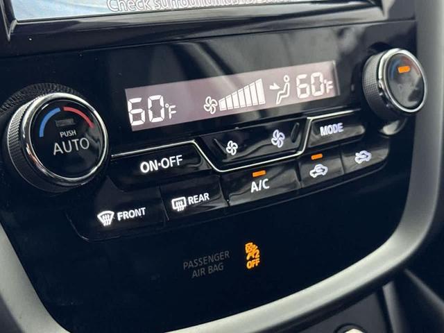 Photo of 2024 Pearl White Tricoat Nissan Murano