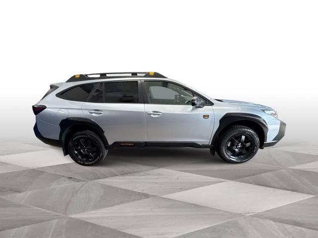 Photo of 2025 Ice Silver Metallic Subaru Outback