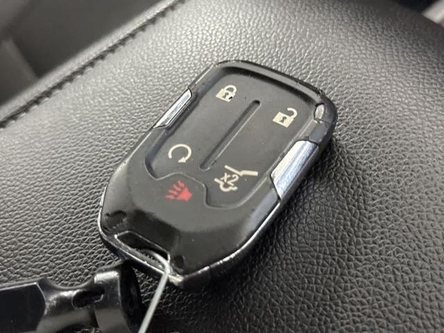 Photo of 2023 Summit White GMC Acadia