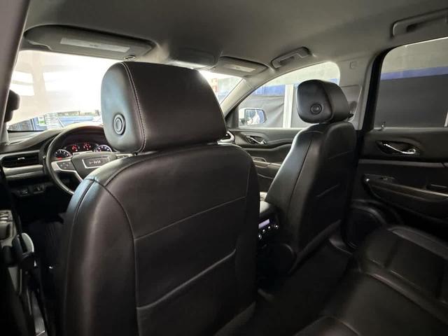 Photo of 2023 Summit White GMC Acadia