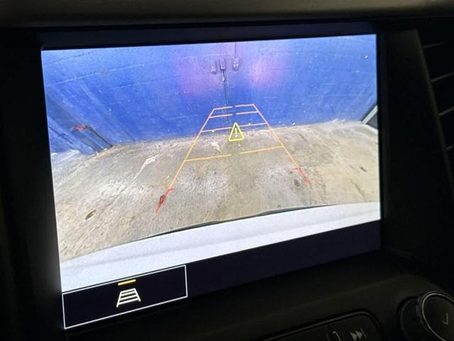 Photo of 2023 Summit White GMC Acadia