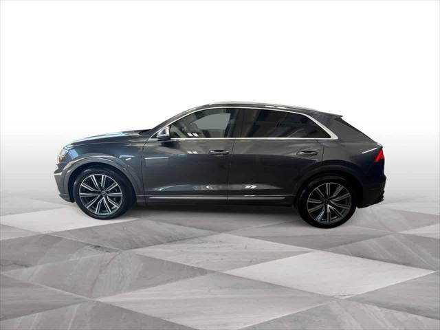Photo of 2023 Daytona Gray Pearl Effect Audi SQ8