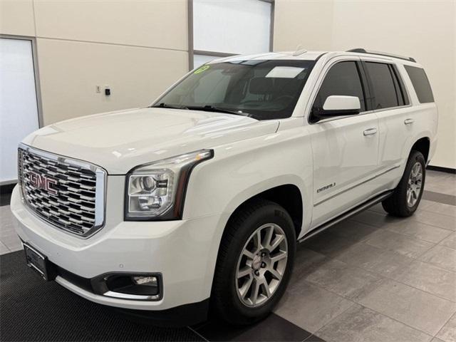 Photo of 2019 Summit White GMC Yukon