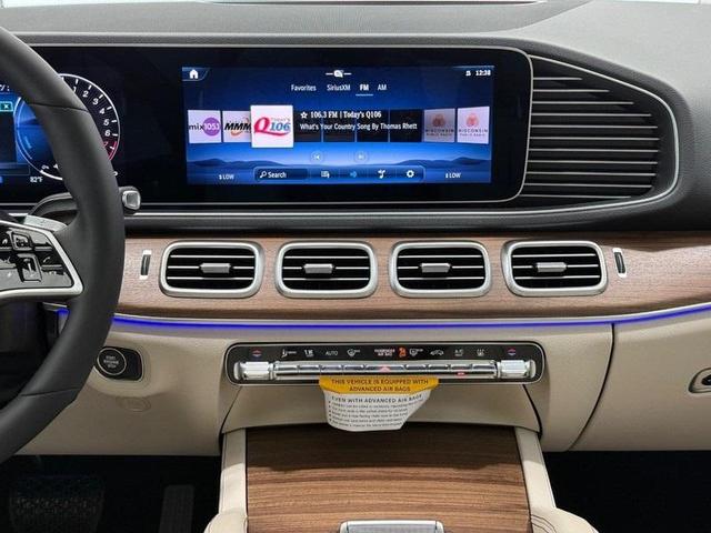 Photo of 2026 Green Mercedes-Benz GLE 450e
