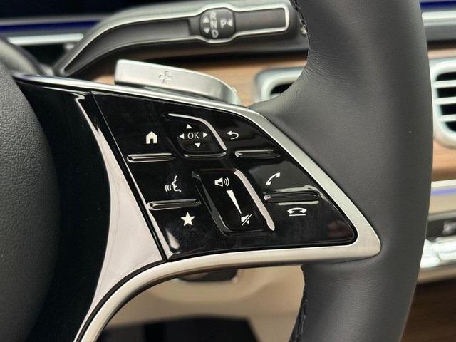 Photo of 2026 Green Mercedes-Benz GLE 450e