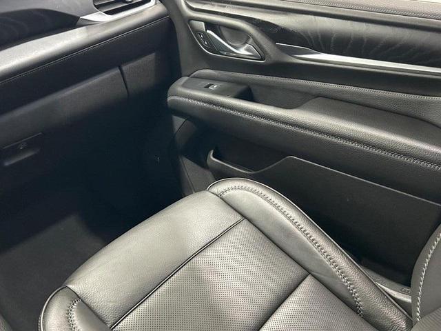 Photo of 2021 Black GMC Yukon