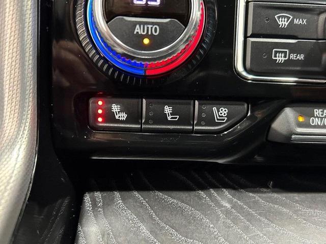 Photo of 2021 Black GMC Yukon