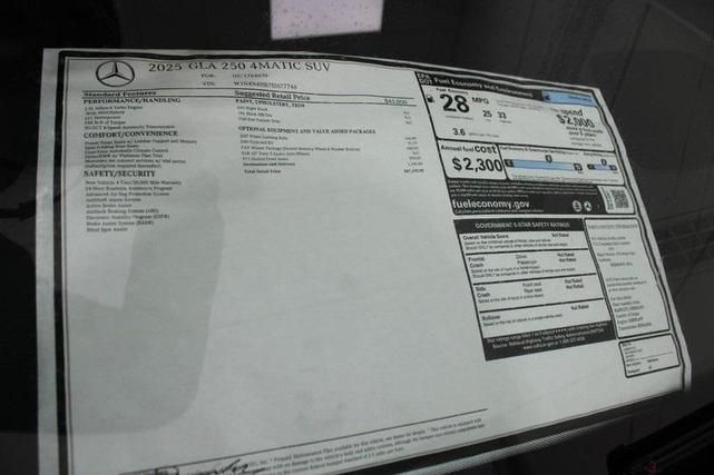 Photo of 2025 Black Mercedes-Benz GLA 250