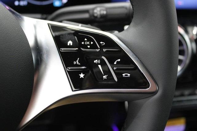 Photo of 2025 Black Mercedes-Benz GLA 250