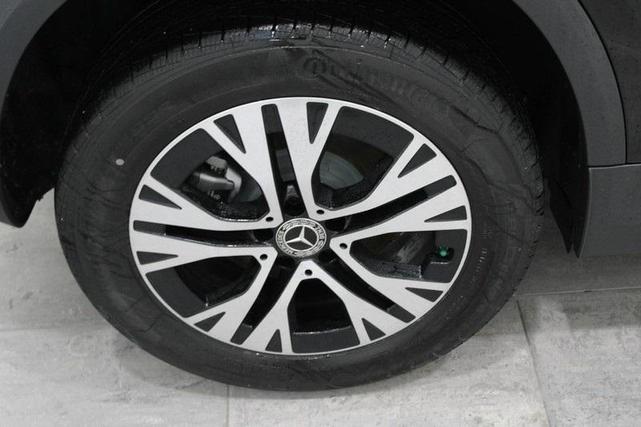Photo of 2025 Black Mercedes-Benz GLA 250