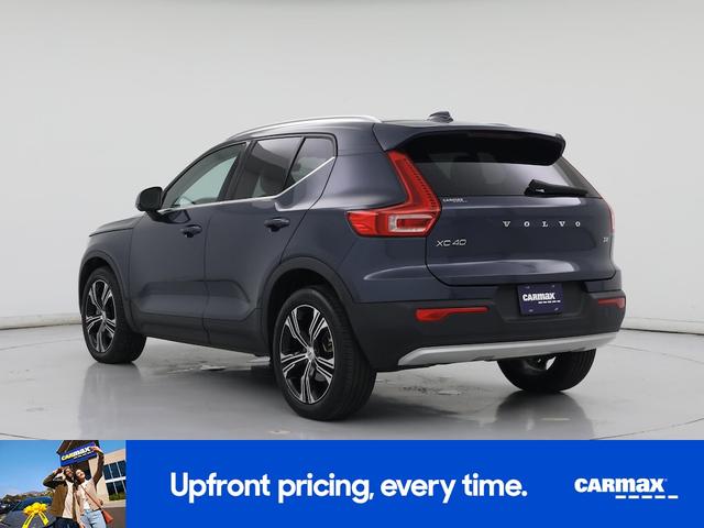 Photo of 2022 Gray Volvo XC40
