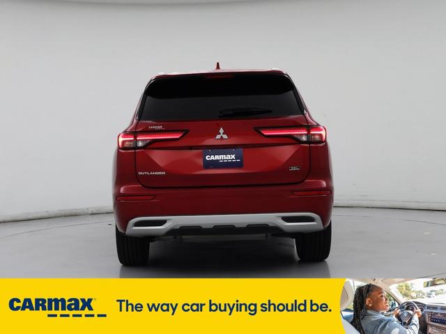 Photo of 2022 Red Mitsubishi Outlander