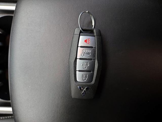 Photo of 2022 Red Mitsubishi Outlander