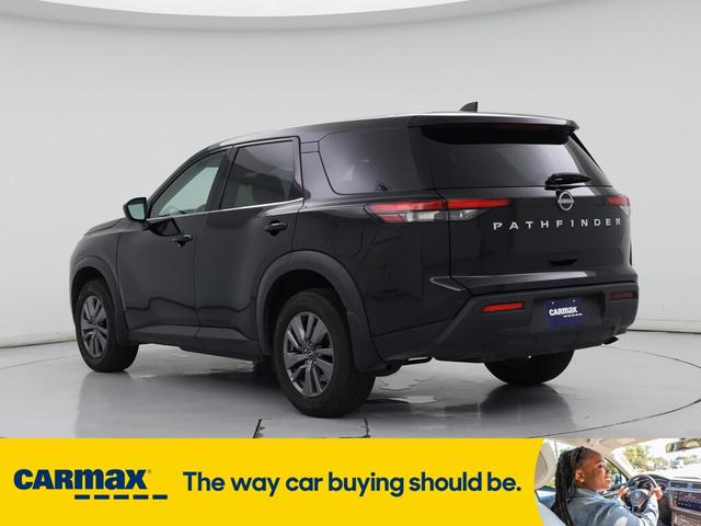 Photo of 2024 Black Nissan Pathfinder