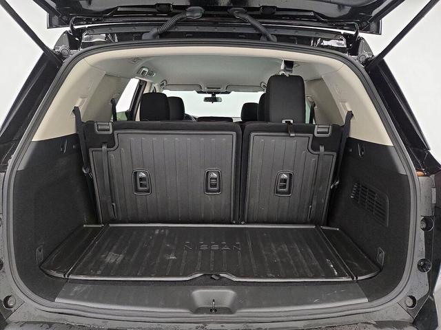 Photo of 2024 Black Nissan Pathfinder