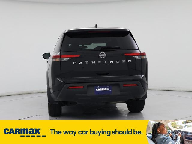 Photo of 2024 Black Nissan Pathfinder
