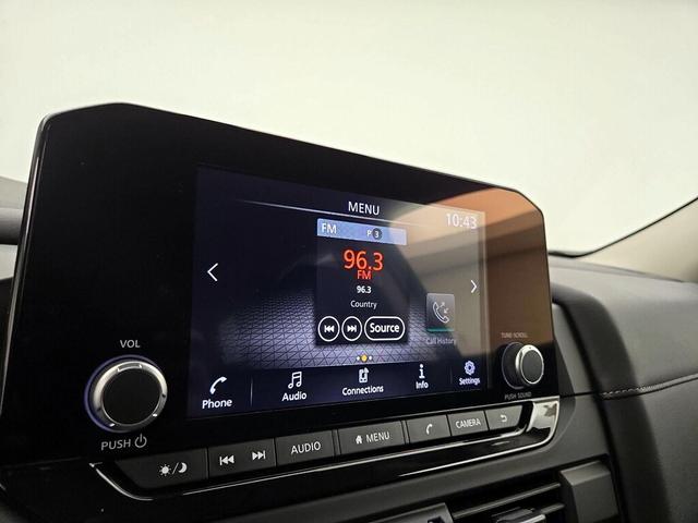 Photo of 2024 Black Nissan Pathfinder