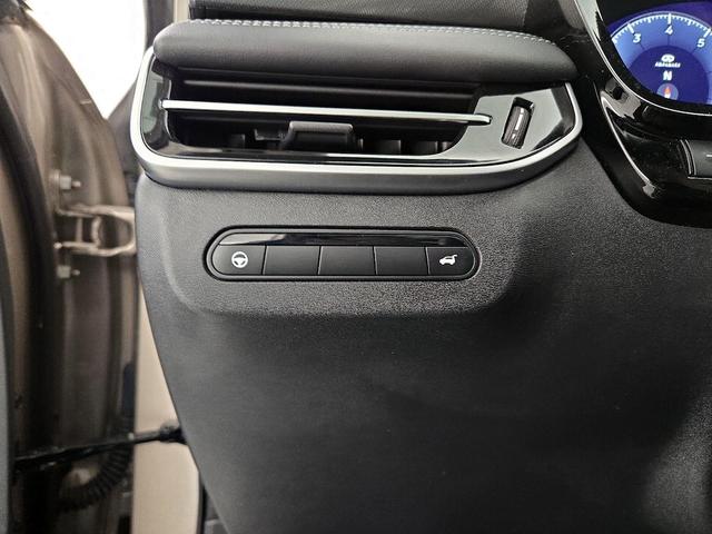 Photo of 2023 Silver INFINITI QX60