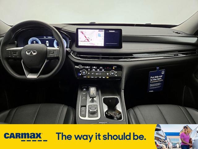 Photo of 2023 Silver INFINITI QX60