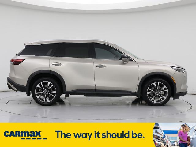 Photo of 2023 Silver INFINITI QX60