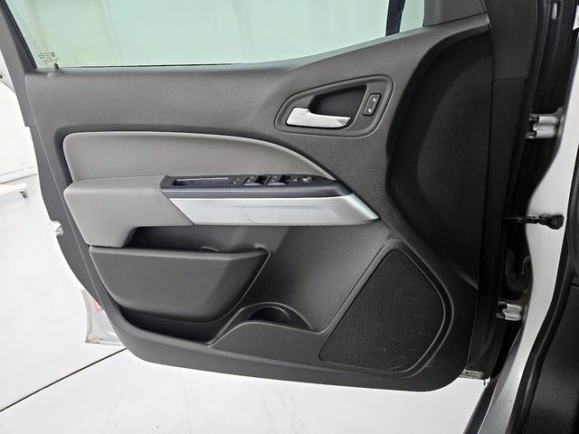 Photo of 2016 Silver Chevrolet Colorado