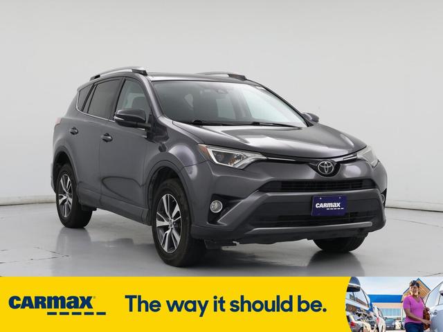 Photo of 2018 Gray Toyota RAV4