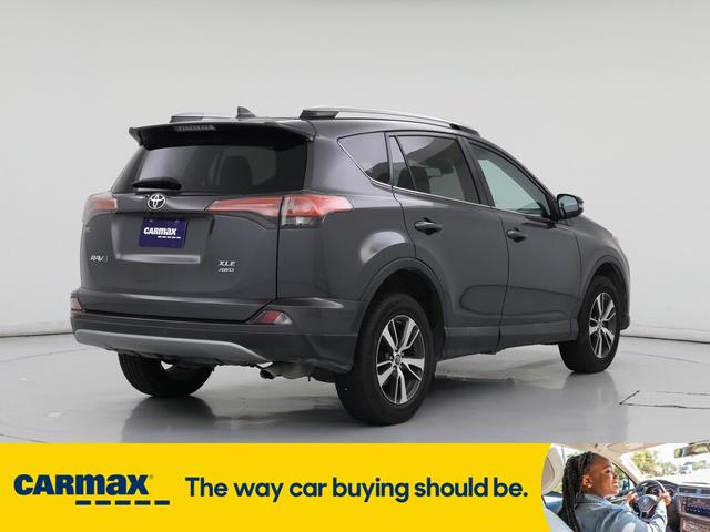 Photo of 2018 Gray Toyota RAV4