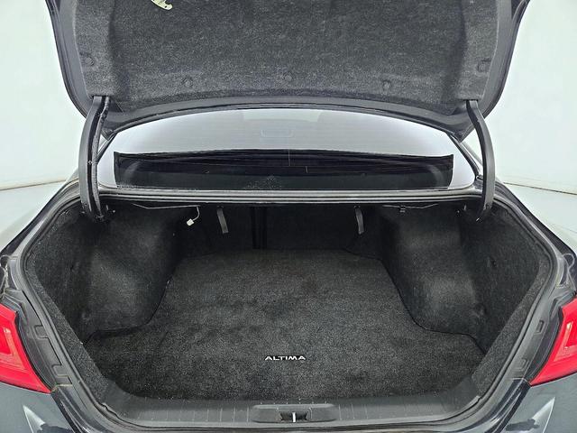 Photo of 2017 Blue Nissan Altima