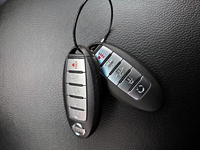Photo of 2017 Blue Nissan Altima