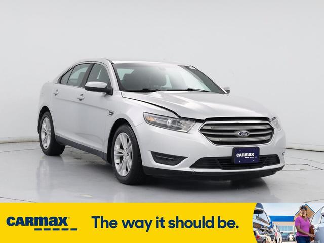 2015 Ford Taurus
