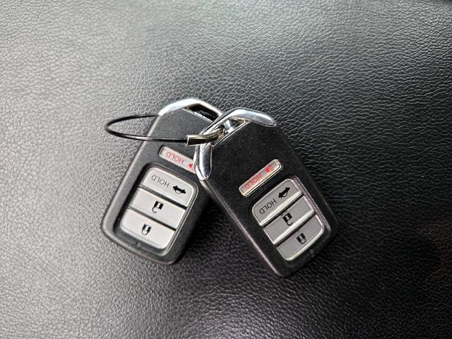 Photo of 2018 Silver Honda Accord