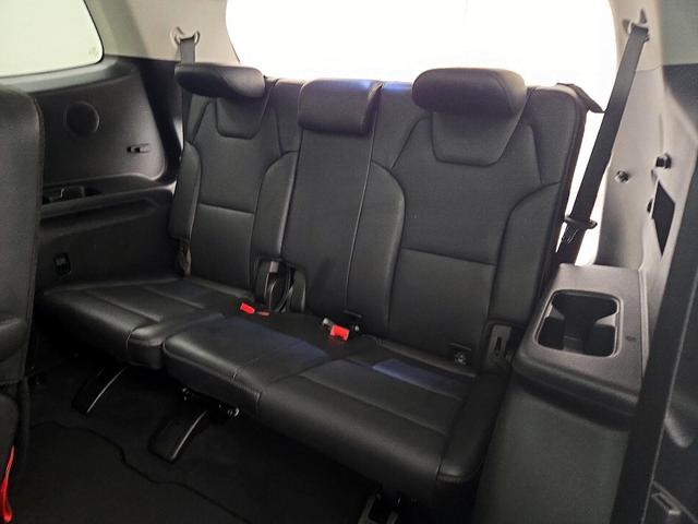 Photo of 2020 Black Kia Telluride