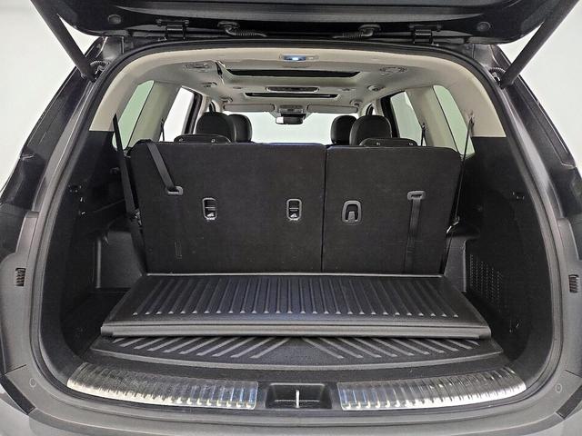 Photo of 2020 Black Kia Telluride