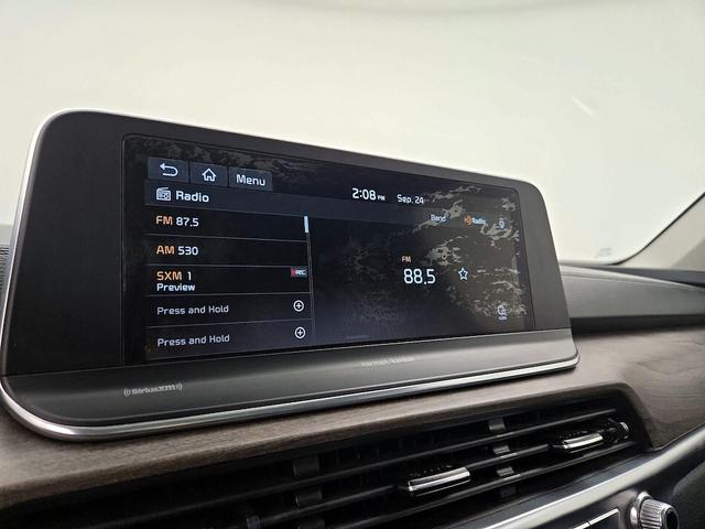 Photo of 2020 Black Kia Telluride