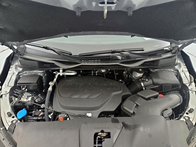 Photo of 2025 Silver Honda Odyssey