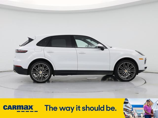 Photo of 2020 White Porsche Cayenne