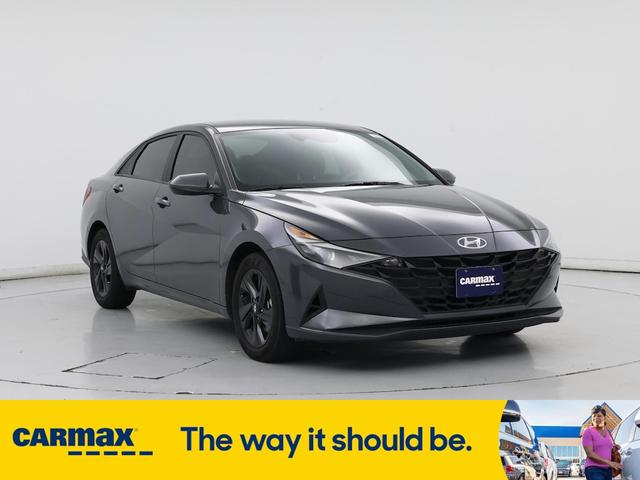 2023 Hyundai Elantra Hev