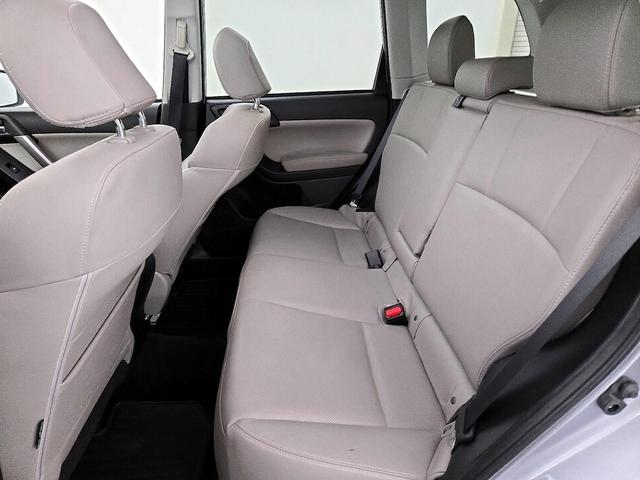 Photo of 2016 Silver Subaru Forester