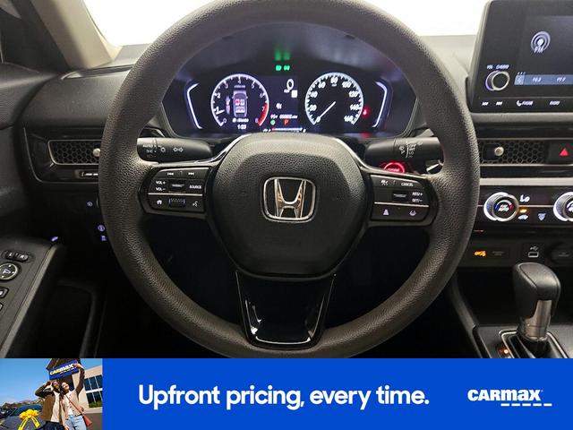 Photo of 2022 White Honda Civic