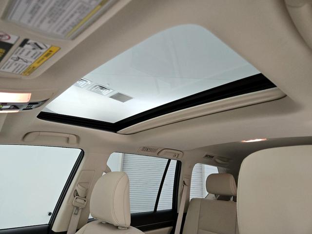 Photo of 2023 White Lexus GX 460