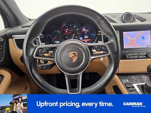 Photo of 2018 White Porsche Macan