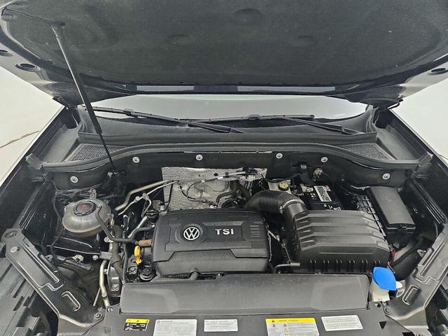 Photo of 2022 Black Volkswagen Atlas